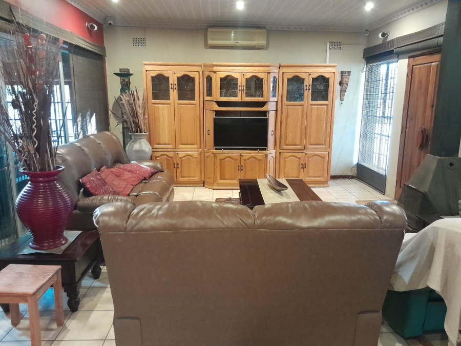 4 Bedroom Property for Sale in Bodorp North West